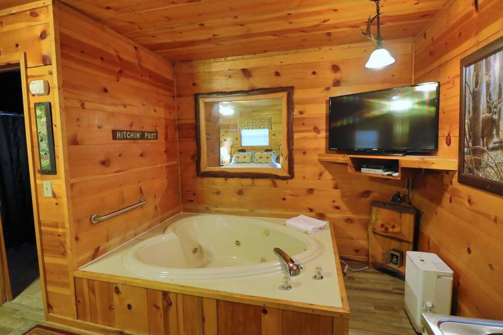 Alpine Mountain Sweetheart Cabin Jacuzzi #8 Helen Exterior foto